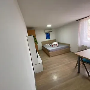 Apartament Garsoniera 4, Bucureşti